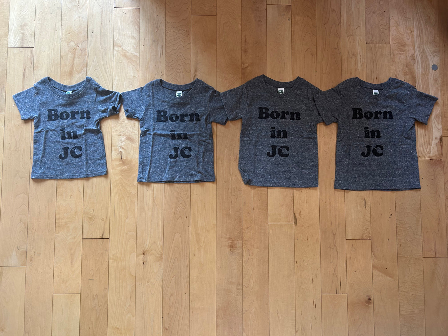 INFANT MADE IN USA Born in Jersey City T-Shirt - Vintage Grey/Black